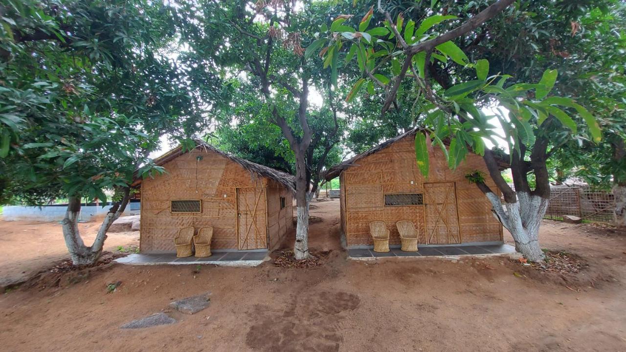 Sunrise Guest House & Restaurant Hampi Luaran gambar