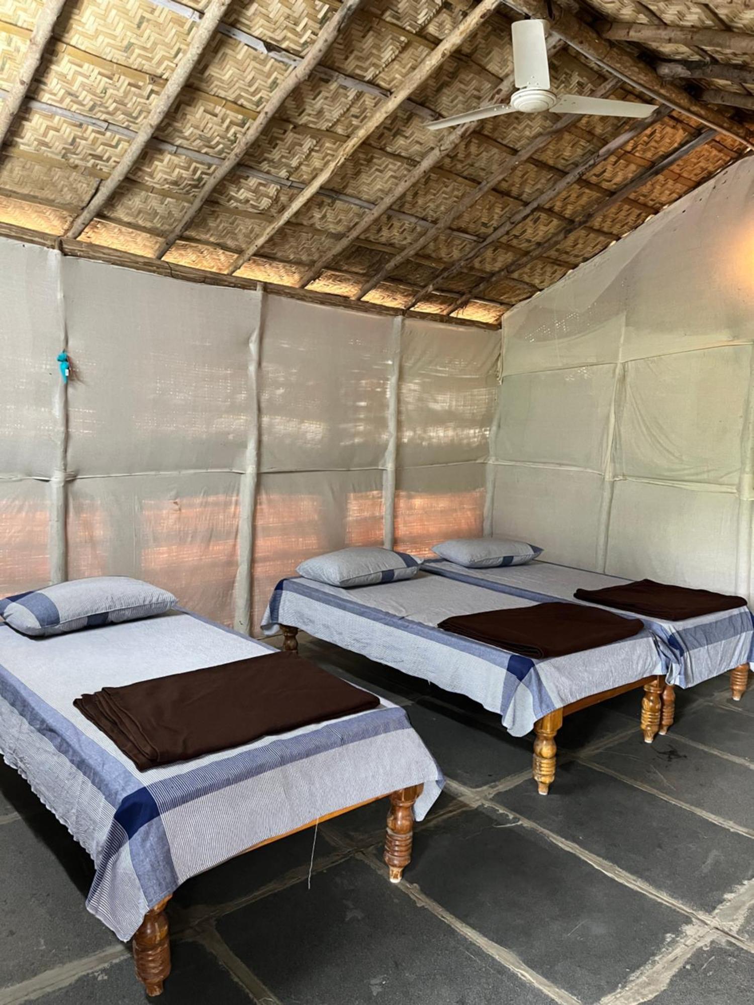 Sunrise Guest House & Restaurant Hampi Luaran gambar