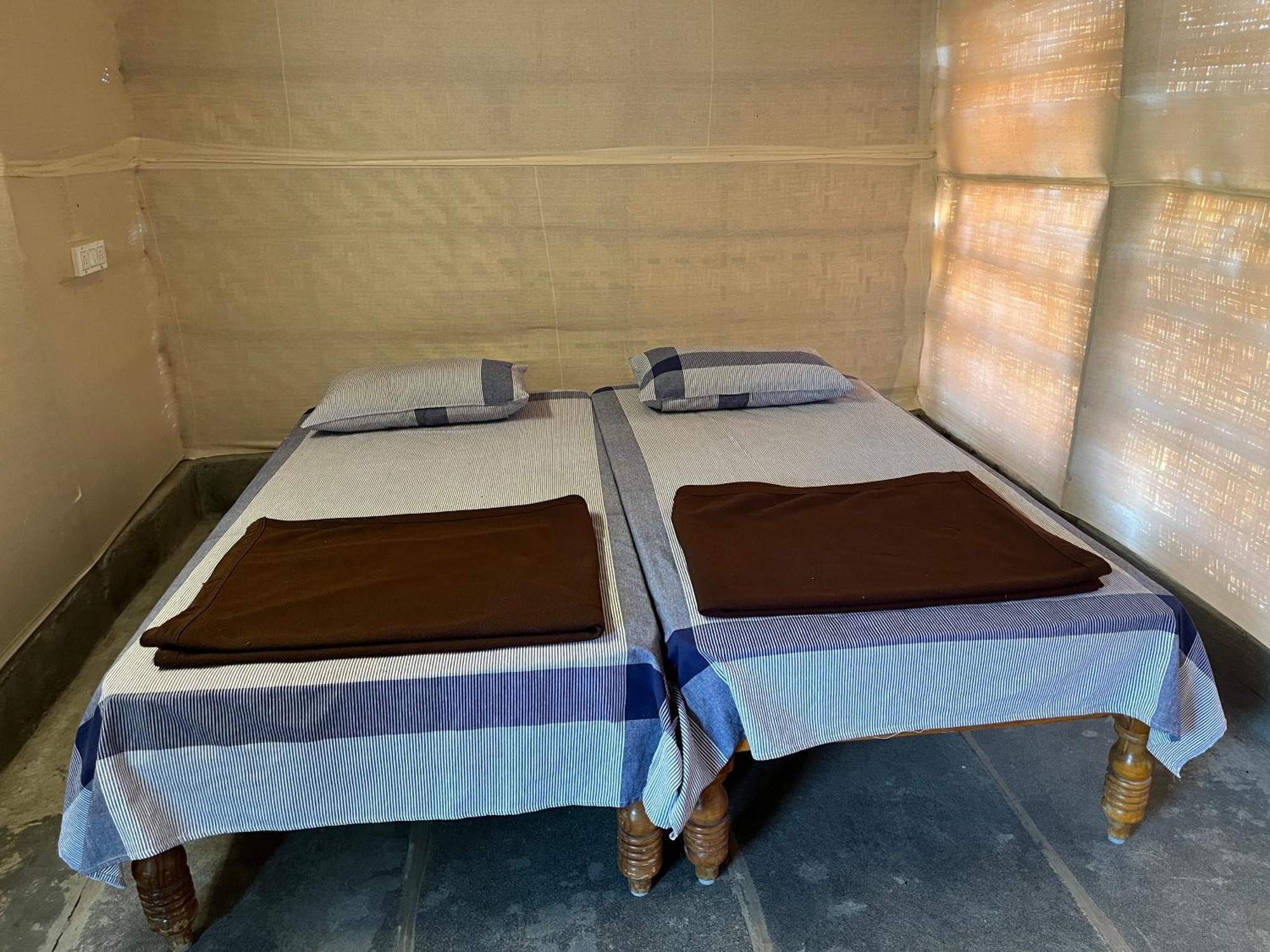 Sunrise Guest House & Restaurant Hampi Luaran gambar
